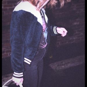 🔥 Nike 🔥 Faux Fur / Sherpa Bomber Jacket